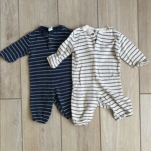 2 Old Navy Striped Long-Sleeve Baby One-Piece Footies - Navy & Cream